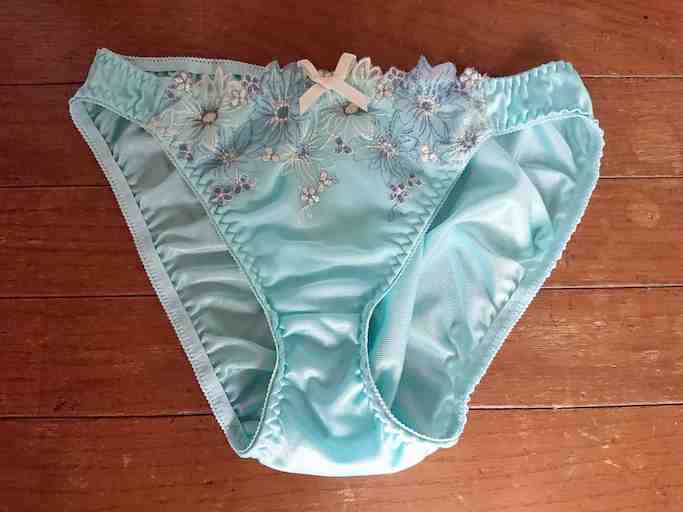 水色パンティ♡