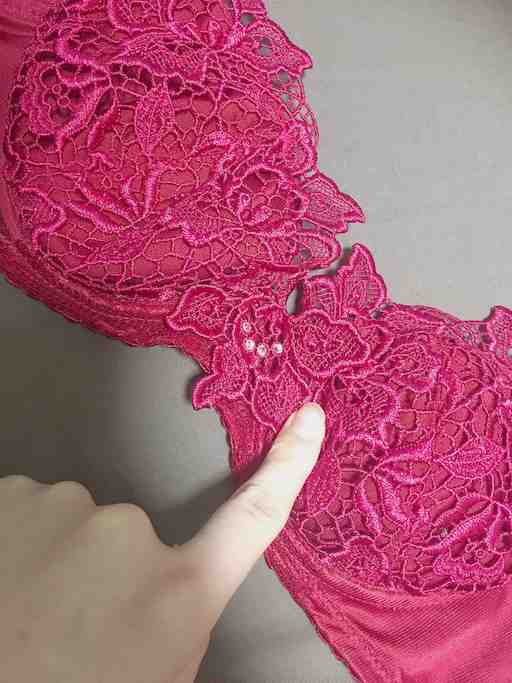 スワロフスキー入りブラ