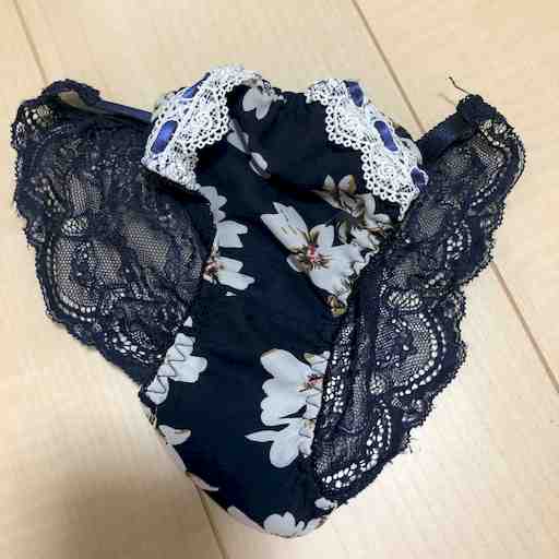 1日着用おしり丸見えおパンティ