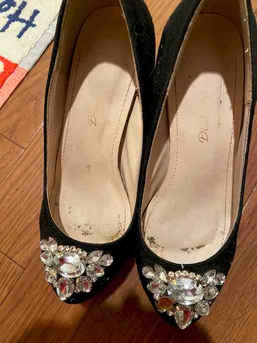 ボロボロ足垢大量ハイヒール