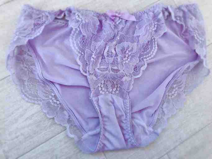 2日ぱんつ♡おりものつき♡