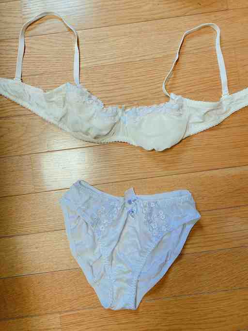 使用済み下着