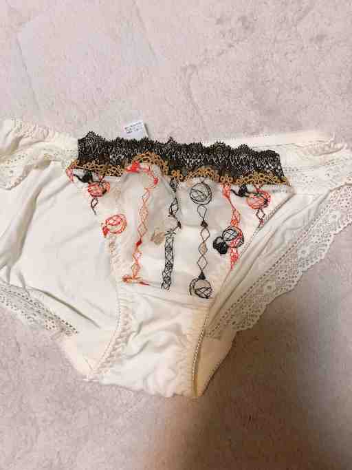 ホワイト 着用済 白パンティ