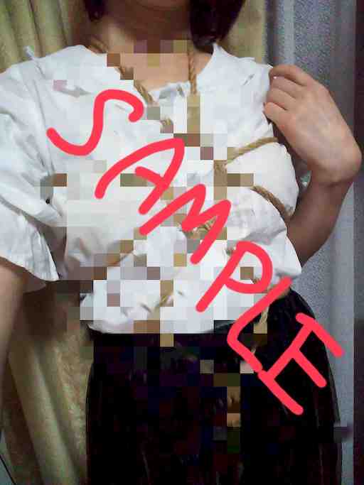 緊縛画像(菱縛り)