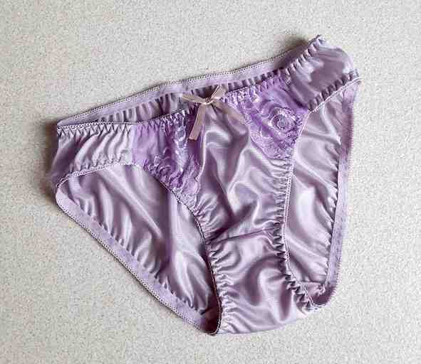 ワンポイントリボン付きぱんつ♪