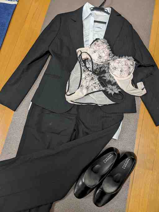 能ある鷹は・・・