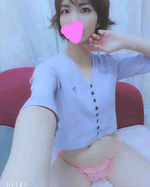 ♡うすピンクひもパン♡