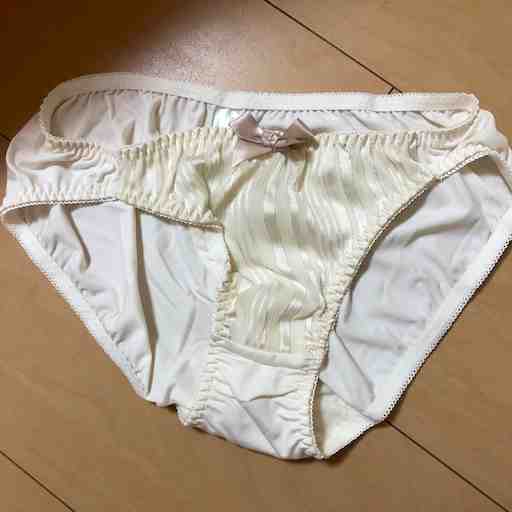 白パンティ♡