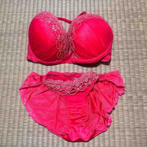 真っ赤な下着♥