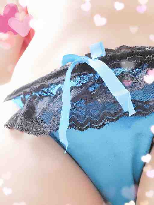 ★サテン生地パンティ★