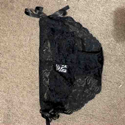 すけすけ紐パン