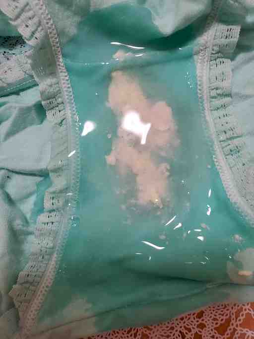 おりものべったりパンティ★