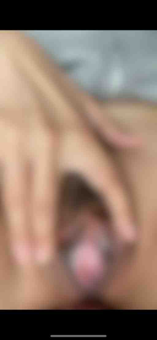 昼下がりの指オナニー