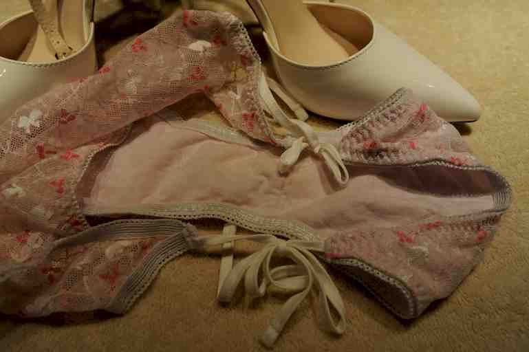 高級パンティ長年愛用スケスケ