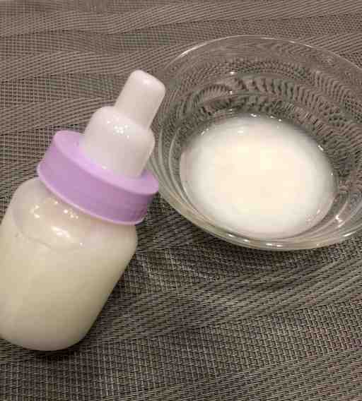 ﾄﾛﾄﾛで生々しい匂いの濃厚愛液50ml