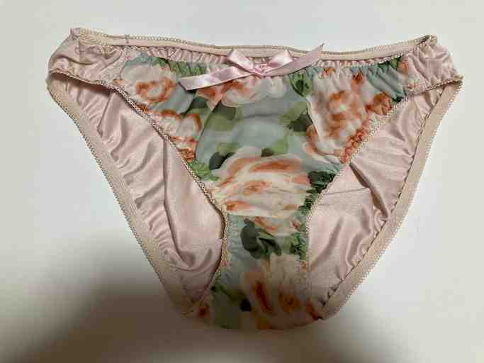 大好きなお花柄おパンツ♡