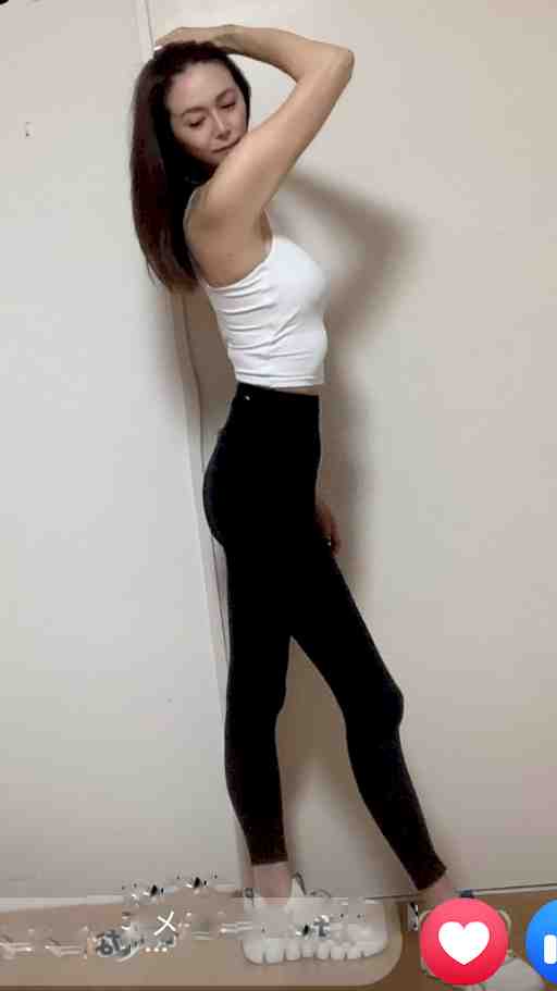 えりこ愛用『レギンス』汗たっぷり